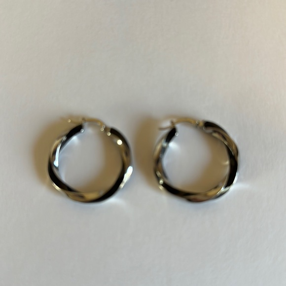 Lia Sophia Jewelry - Lia Sophia hoop earrings